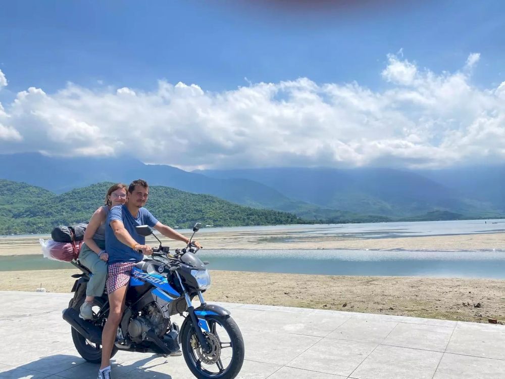 This option is perfect for adventurous travelers who enjoy the freedom of the open road and want to experience the journey firsthand